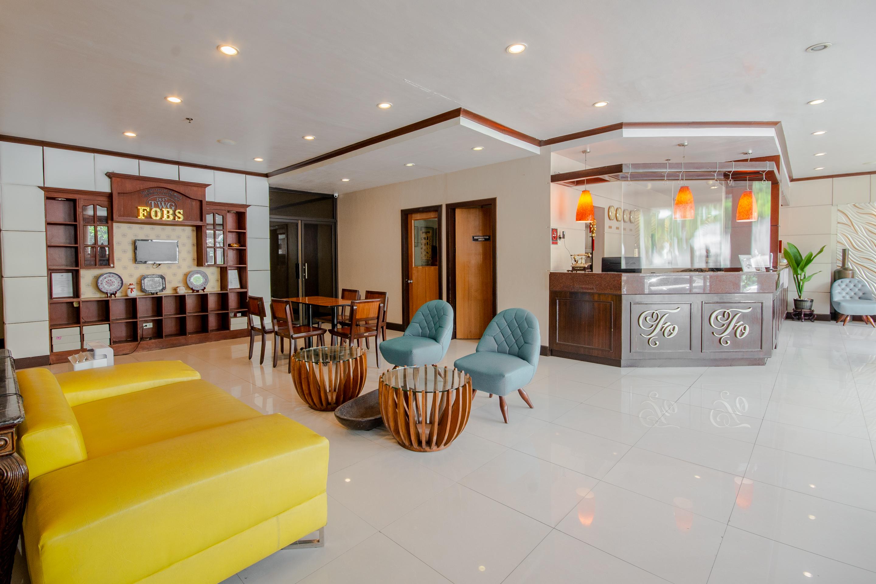 Fuente Oro Business Suites Cebu Powered By Cocotel Ngoại thất bức ảnh